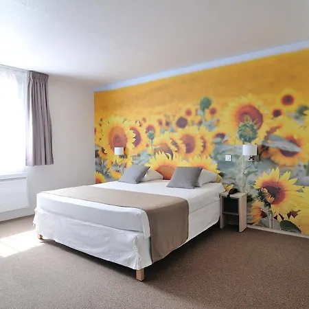 Szálloda Relais Fasthotel Port Lauragais